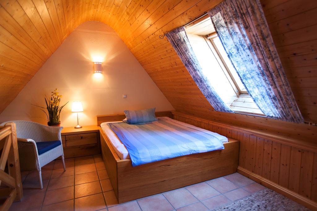 Gaestehaus Craintaler Muehle B&B Creglingen Quarto foto
